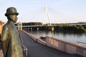 Neuwied Deichanlage und Raiffeisenbrücke - © Pressebüro der Stadt Neuwied